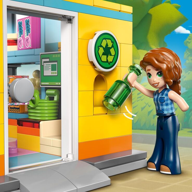 LEGO Friends Heartlake City Convenience Store (42680) (4)