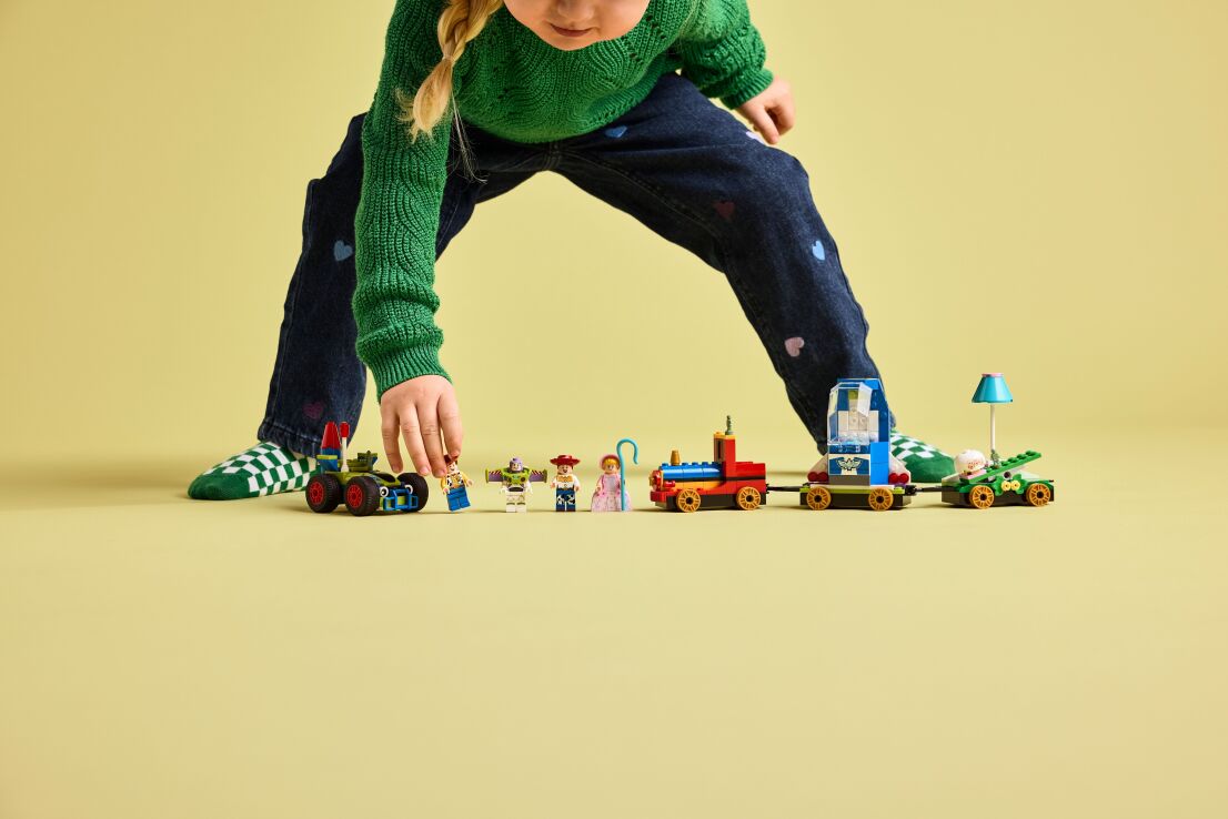 LEGO Disney Toy Story Celebration Train & RC Car (43264) (6)