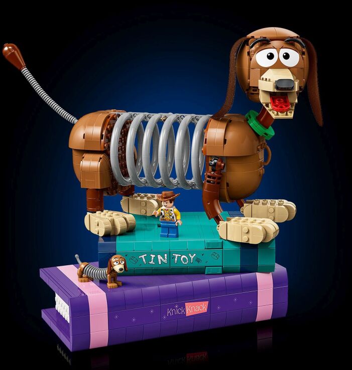 LEGO® Disney Toy Story Slinky Dog Bookends (43301) (2)