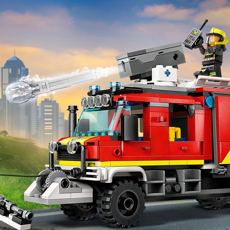 LEGO® City Fire Command Truck (60374) (5)