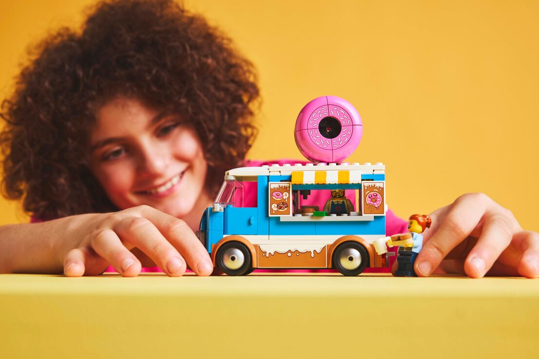 LEGO City Donut Truck (60452) (6)