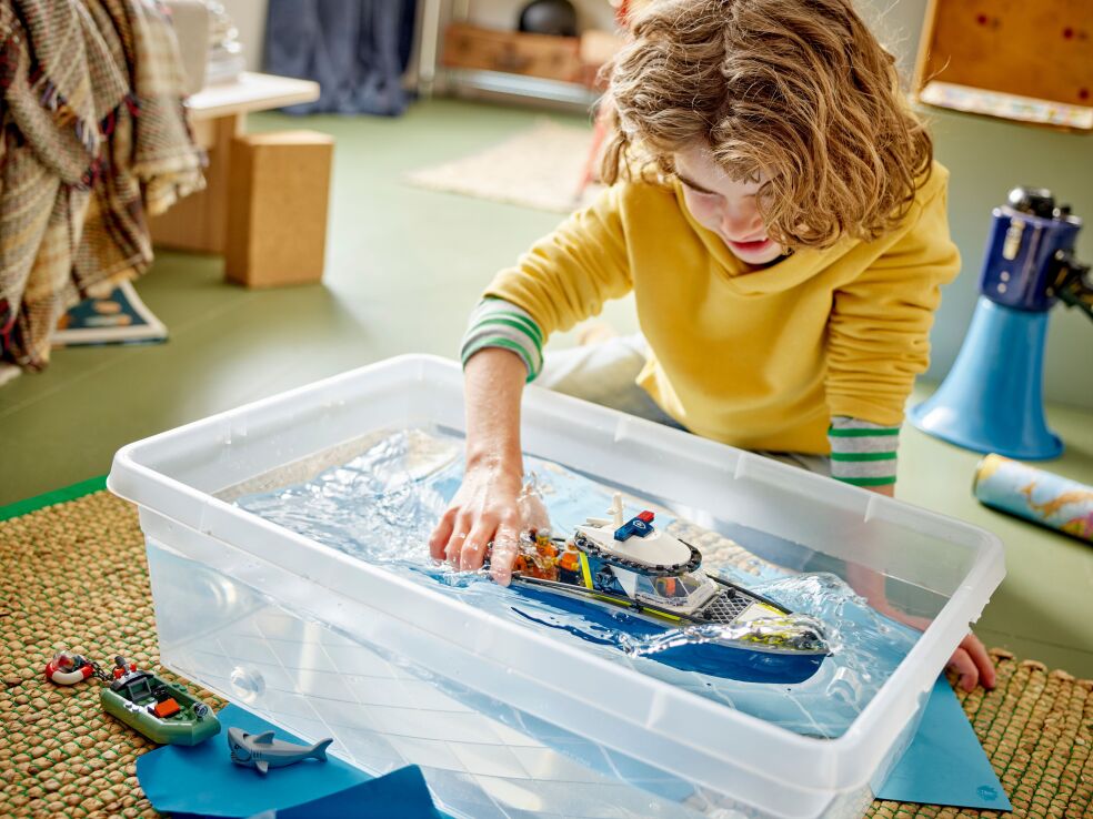 LEGO City Police Boat Chase (60456) (6)