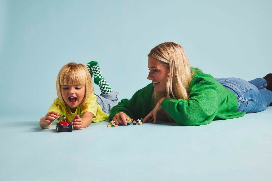 LEGO City Red Farm Tractor With Trailer & Sheep (60461) (6)