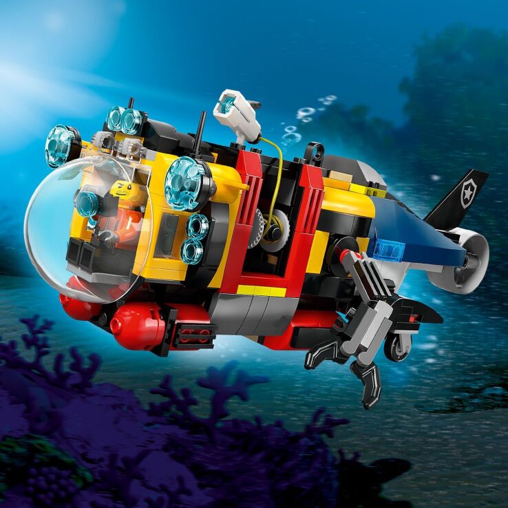LEGO® City Helicopter, Fire Truck & Submarine Remix (60462) (4)