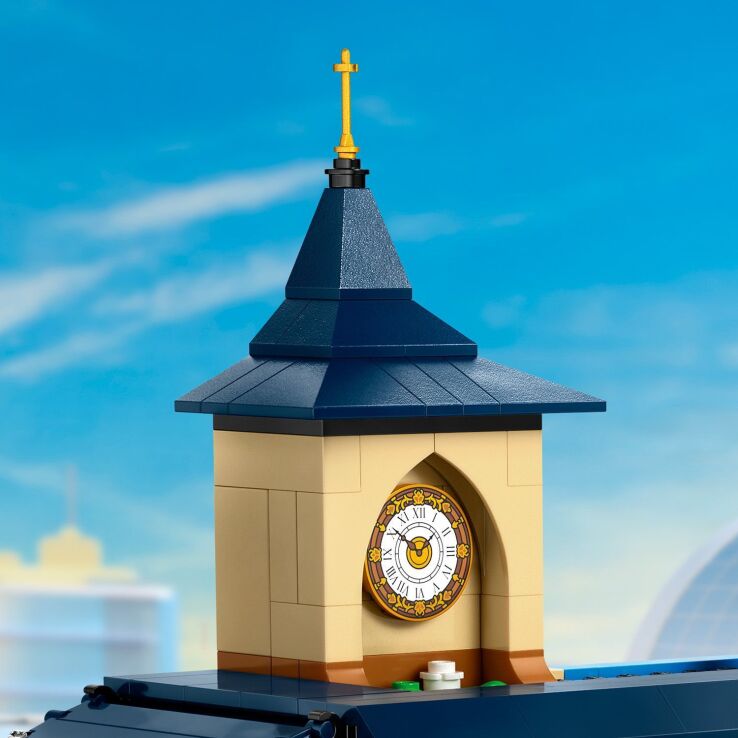 LEGO City Central Train Station (60469) (2)