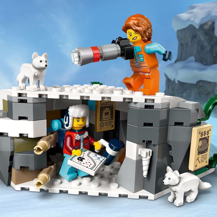 LEGO® City Explorers' Arctic Polar Express Train (60470) (6)