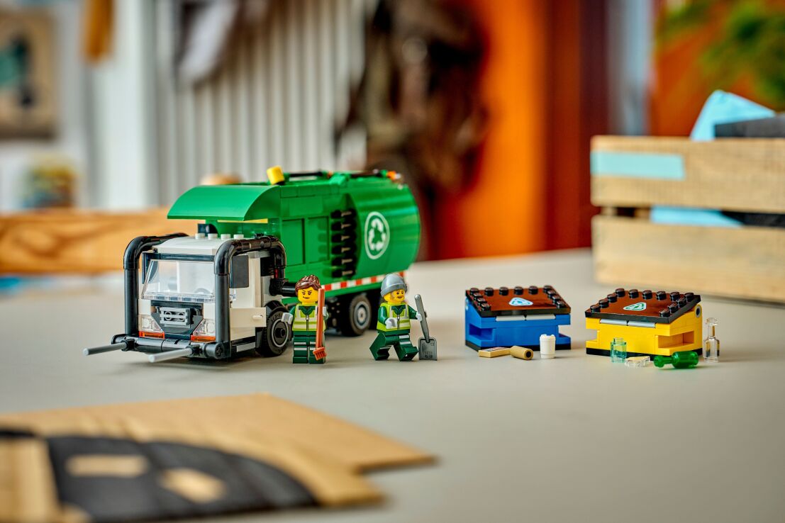 LEGO City Recycling Truck (60495) (9)