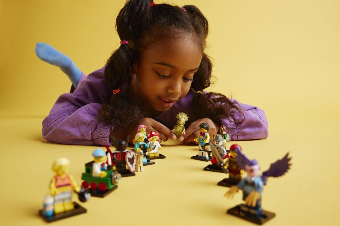 LEGO Minifigures Series 25 (71045) (8)