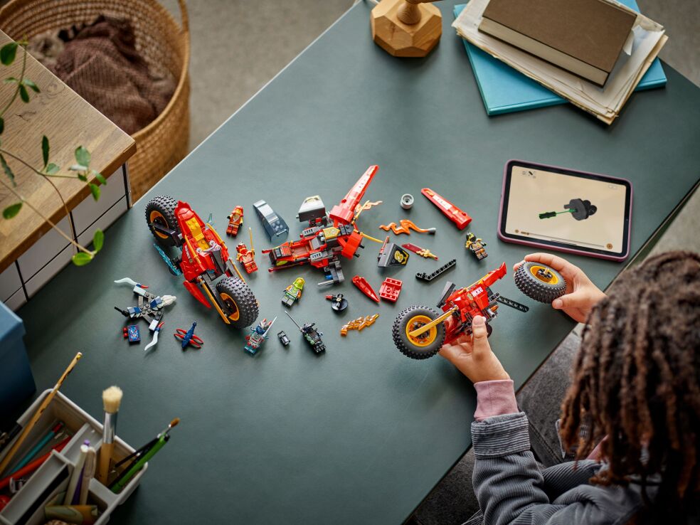 LEGO Ninjago Ninja Combat Vehicle (71844) (4)