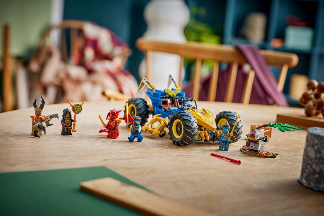 LEGO Ninjago Jay's Transforming Car (71856) (8)