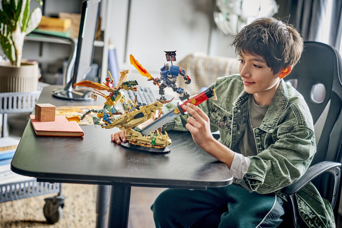 LEGO® Ninjago Battle At The Dragon's Blade (71871) (5)