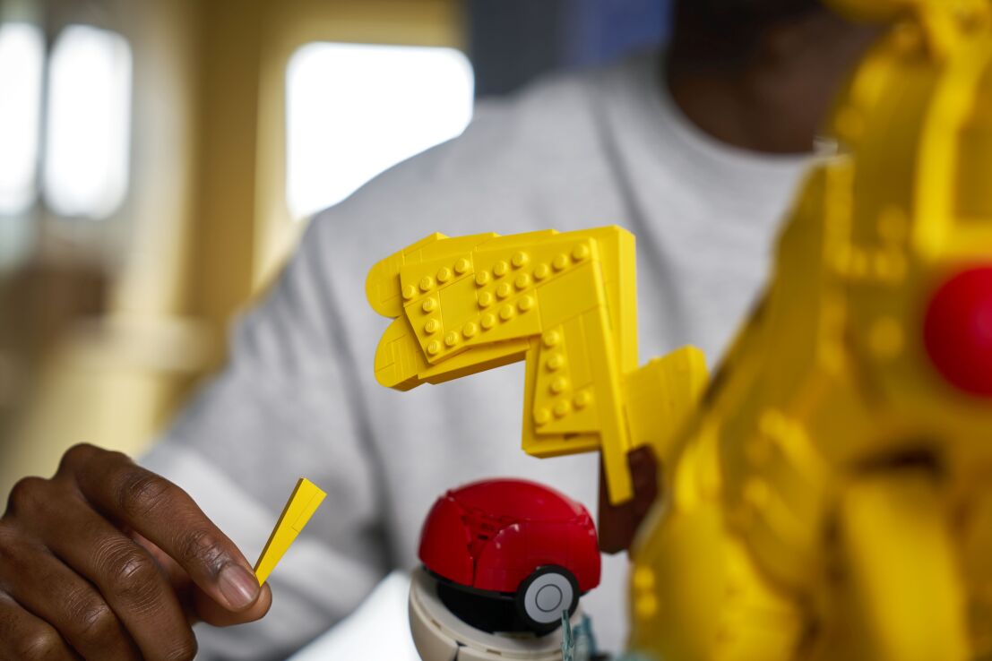 LEGO Pokemon: Pikachu & Poke Ball (72152) (11)