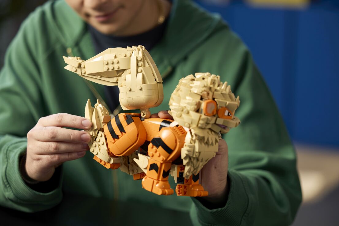 LEGO® Pokemon Arcanine (72160) (2)