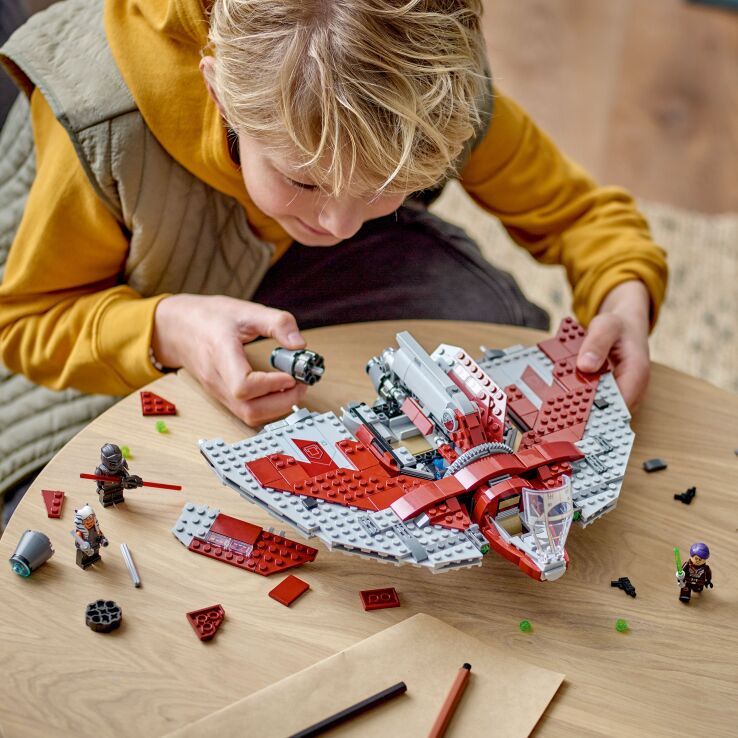 LEGO® Star Wars Ahsoka Tano's T6 Jedi Shuttle (75362) (7)
