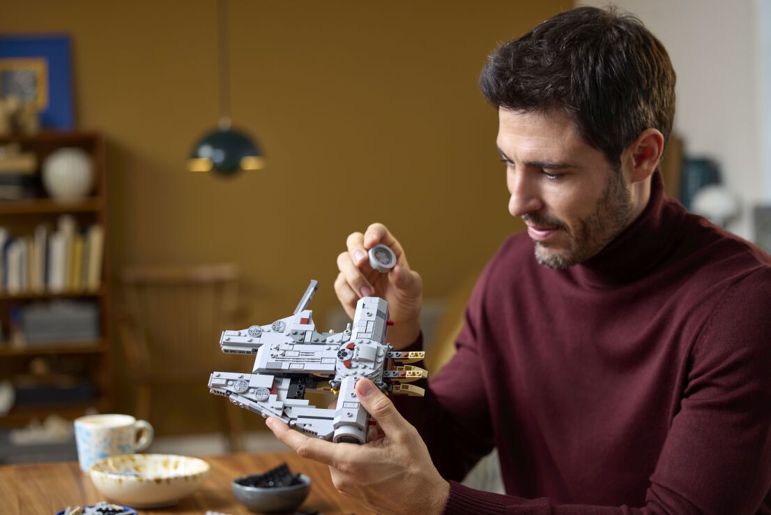 LEGO Star Wars Millennium Falcon (75375) (3)