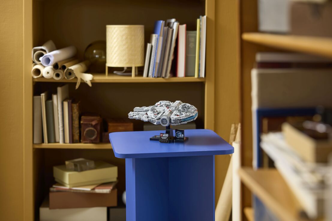 LEGO Star Wars Millennium Falcon (75375) (7)