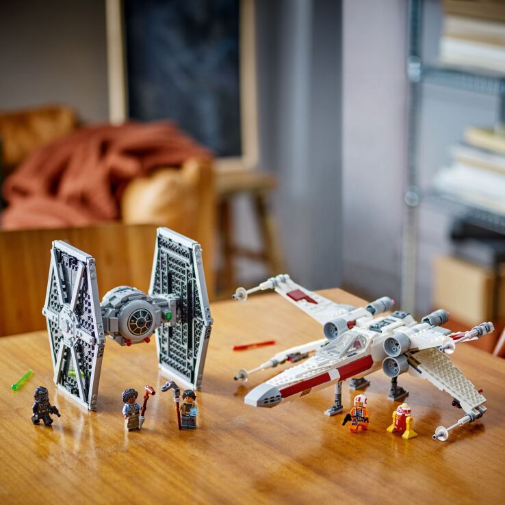 LEGO® Star Wars Tie Fighter & X-Wing Mash-Up (75393) (11)