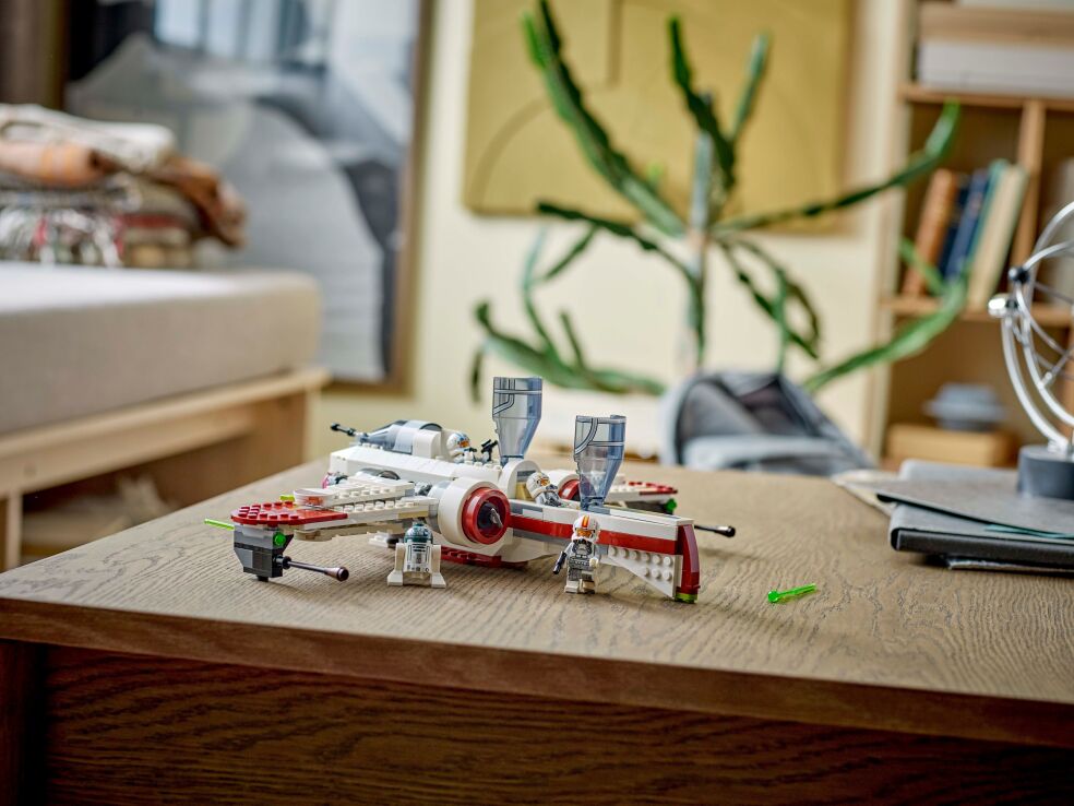 LEGO® Star Wars ARC-170 Starfighter (75402) (8)