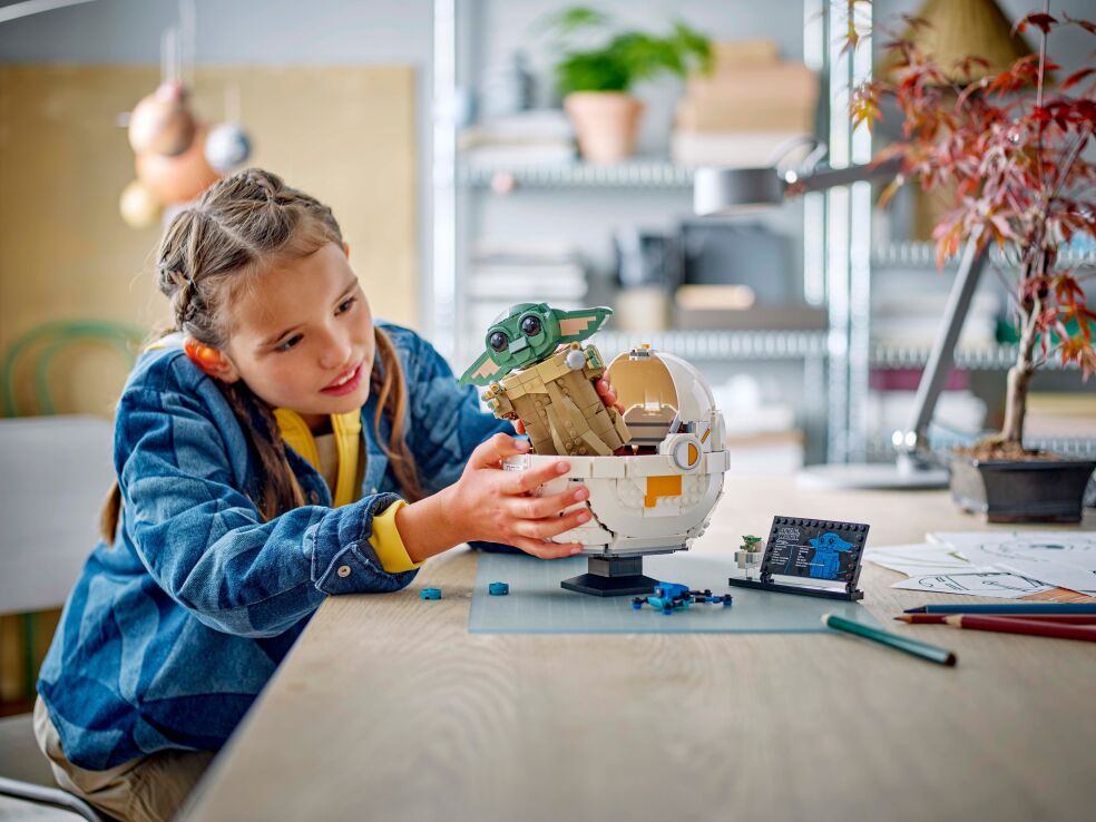 LEGO Star Wars Grocu With Hover Pram (75403) (6)