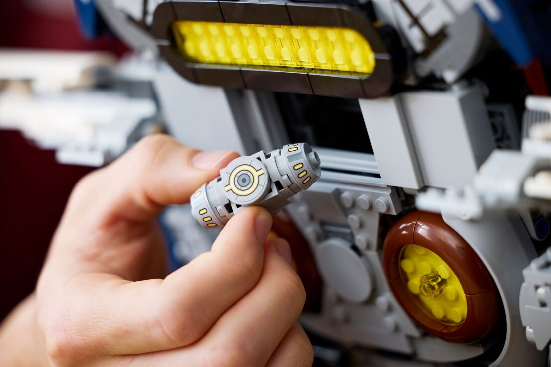 LEGO Star Wars Jango Fett's Firesray Class Starship (75409) (9)