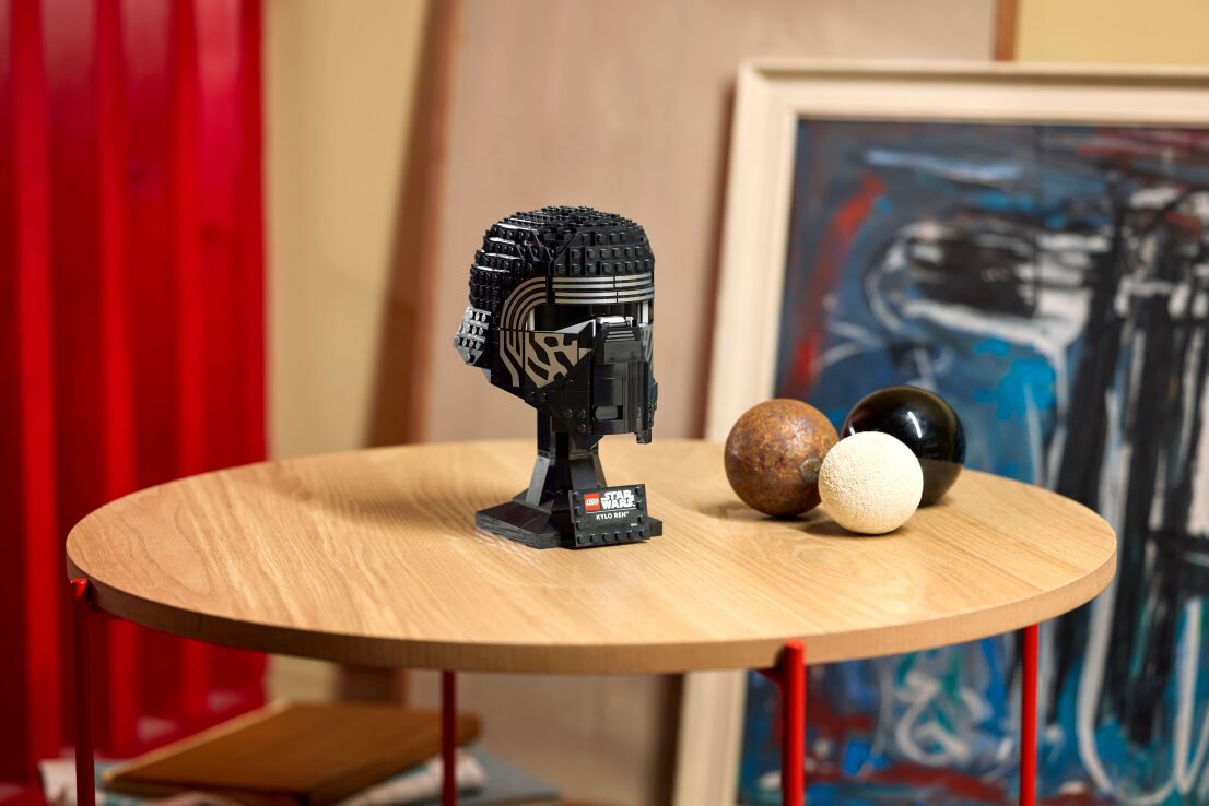 LEGO® Star Wars Kaylo Ren Helmet (75415) (8)