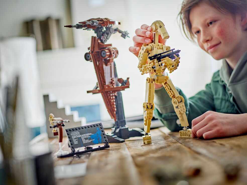 LEGO Star Wars Battle Droid With Stap (75428) (7)