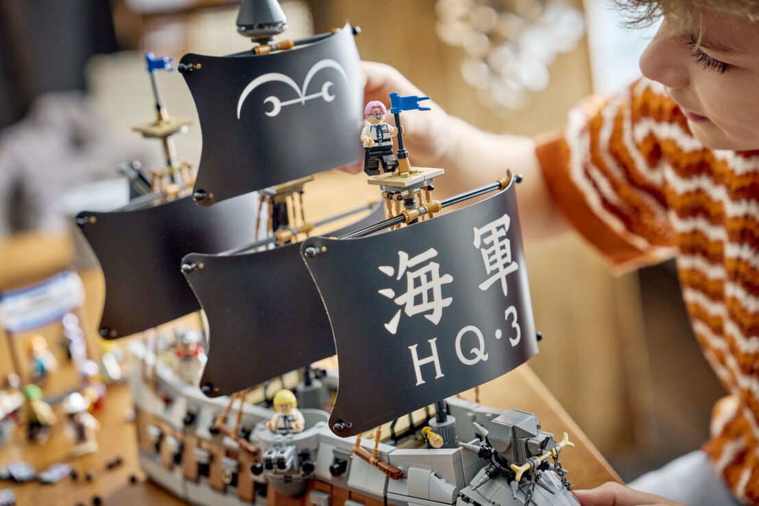 LEGO® One Piece Garp's Marine Battleship (75646) (8)