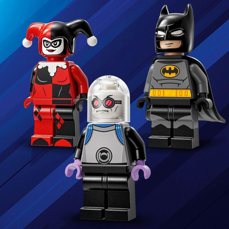 LEGO Super Heroes Batman With The Batmobil VS Harley Quinn & Mr Freeze (76274) (2)