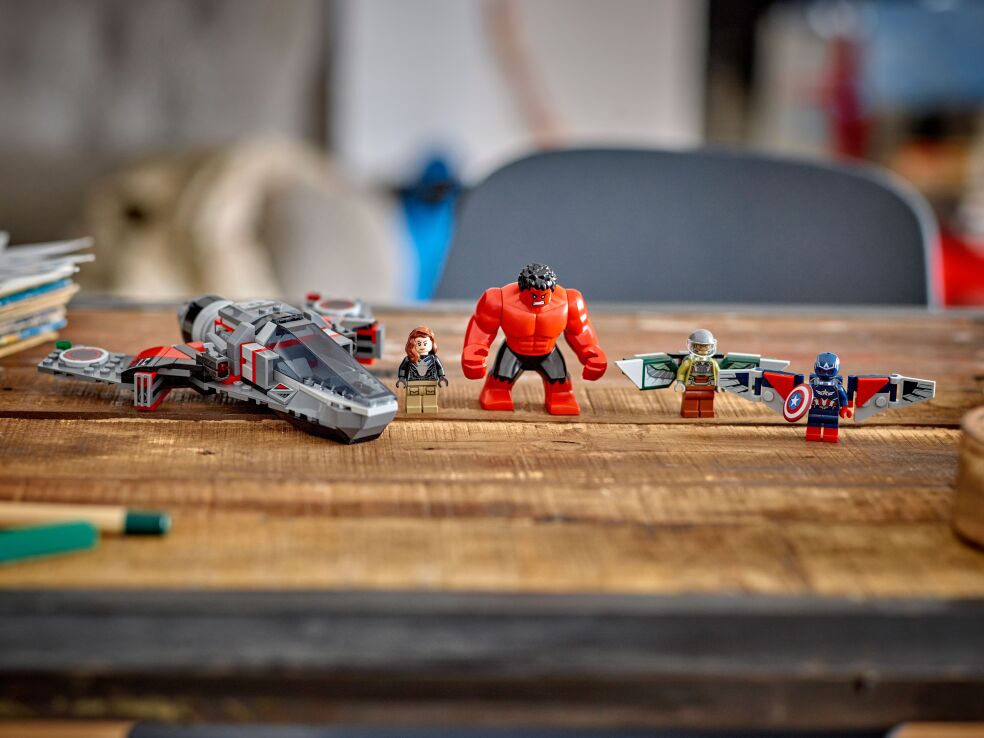 LEGO® Super Heroes Captain America vs. Red Hulk Battle (76292) (8)