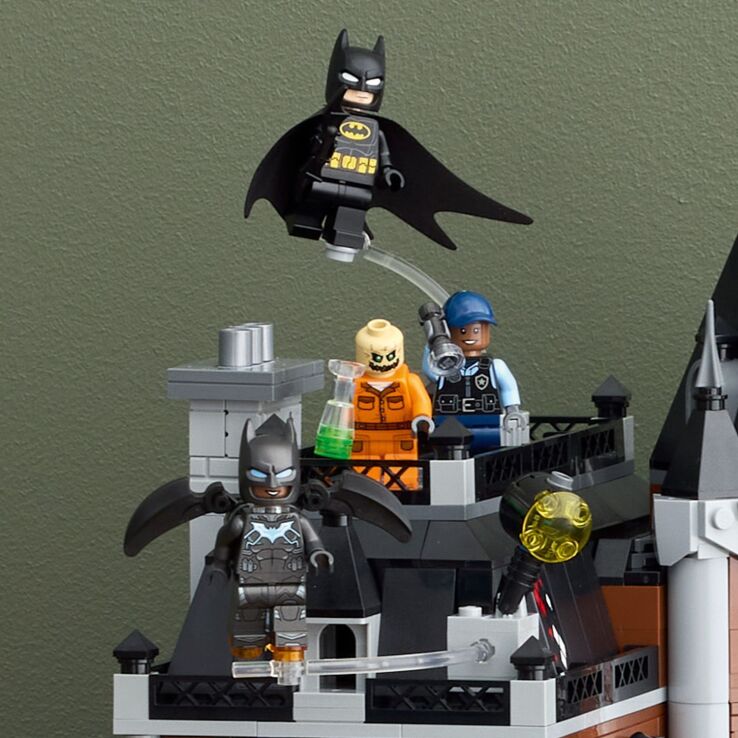 LEGO Super Heroes DC Batman Arkham Asylum (76300) (5)