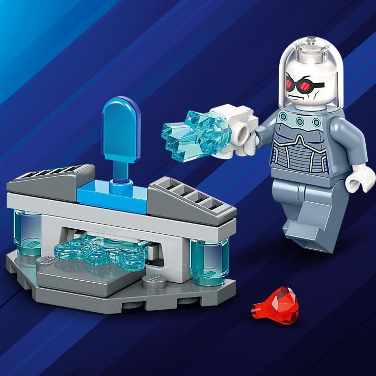 LEGO Super Heroes Batman & Batmobile vs. Mr. Freeze (76301) (3)
