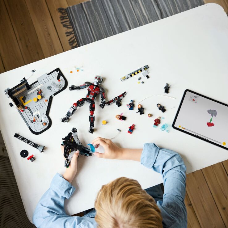 LEGO Super Heroes Captain America: Civil War Action Battle (76314) (8)