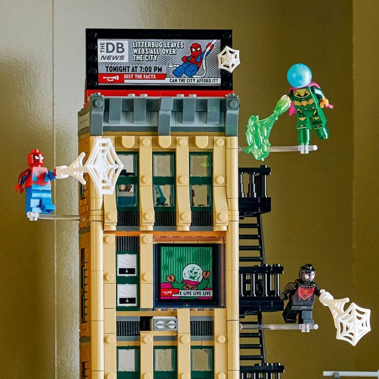 LEGO Super Heroes Spider-Man vs. Mysterio: The Dialy Bugle (76342) (4)
