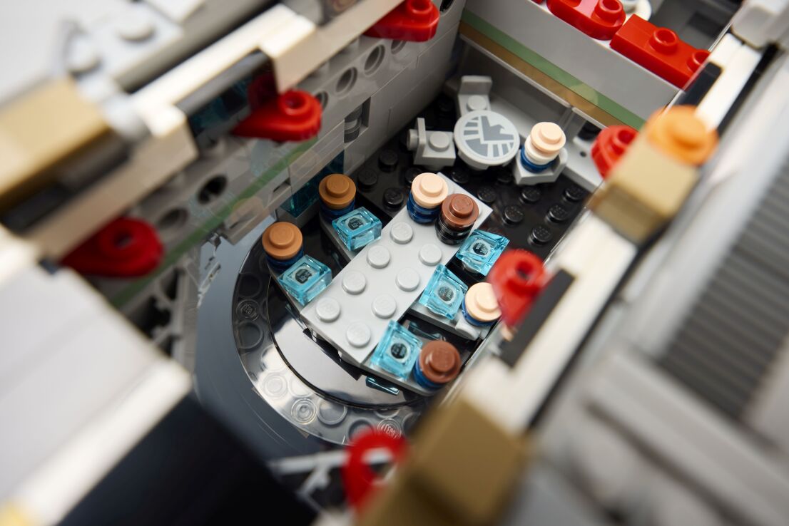 LEGO® Super Heroes S.H.I.E.L.D. Helicarrier (76354) (14)