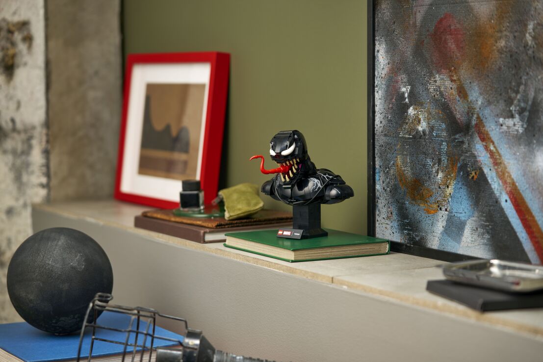 LEGO® Super Heroes Venom Bust (76356) (15)