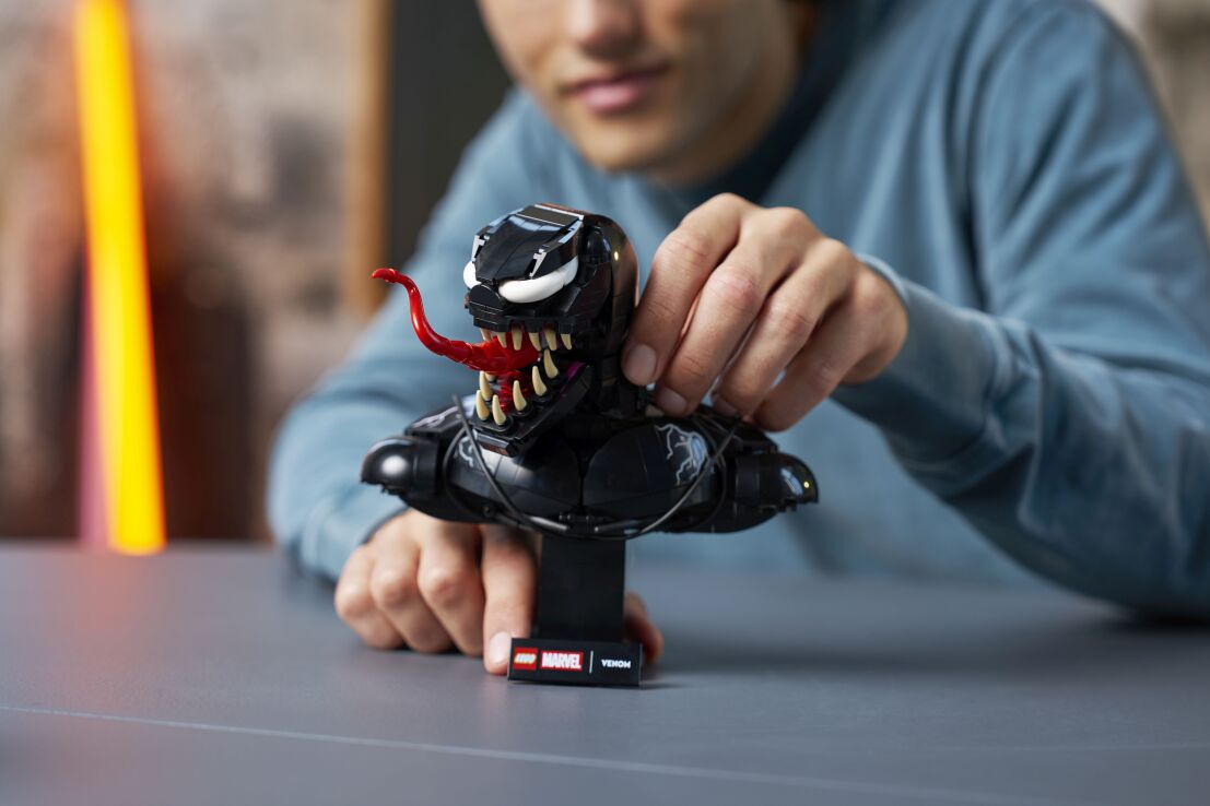 LEGO® Super Heroes Venom Bust (76356) (7)