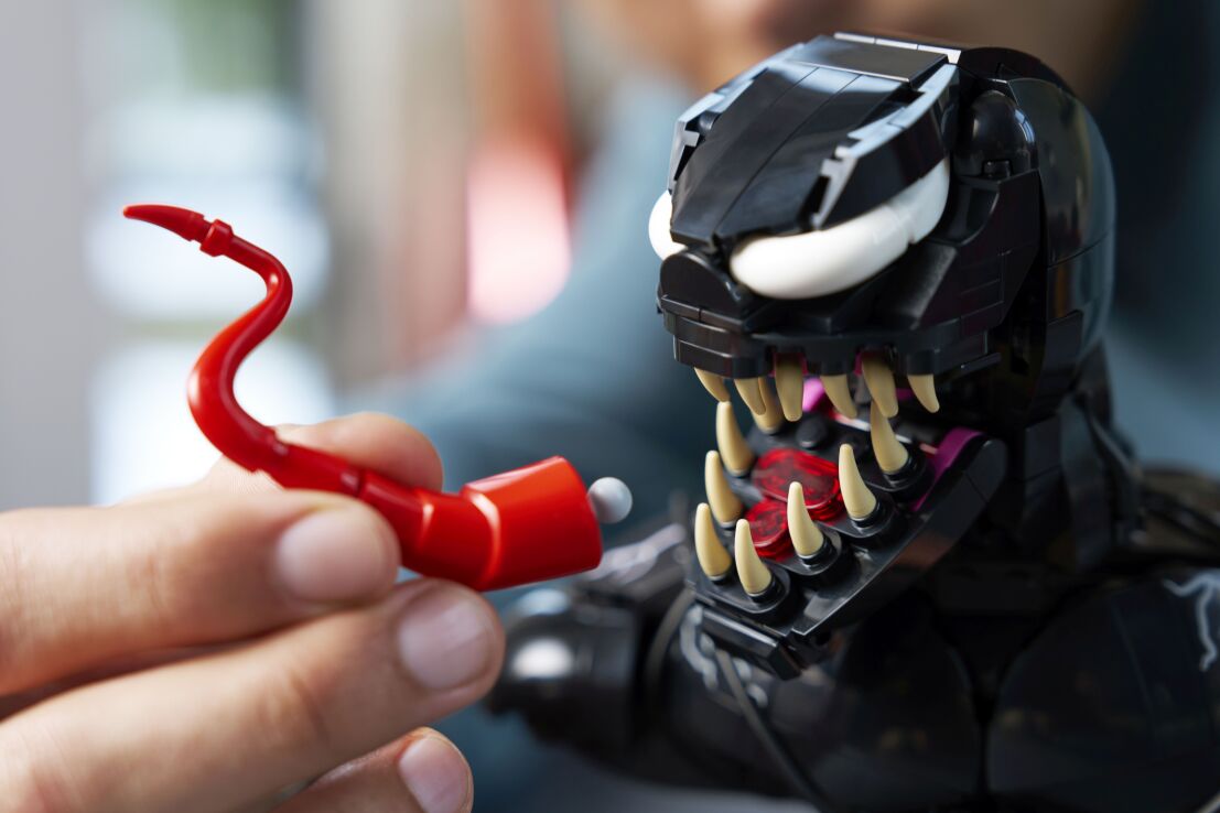 LEGO® Super Heroes Venom Bust (76356) (9)