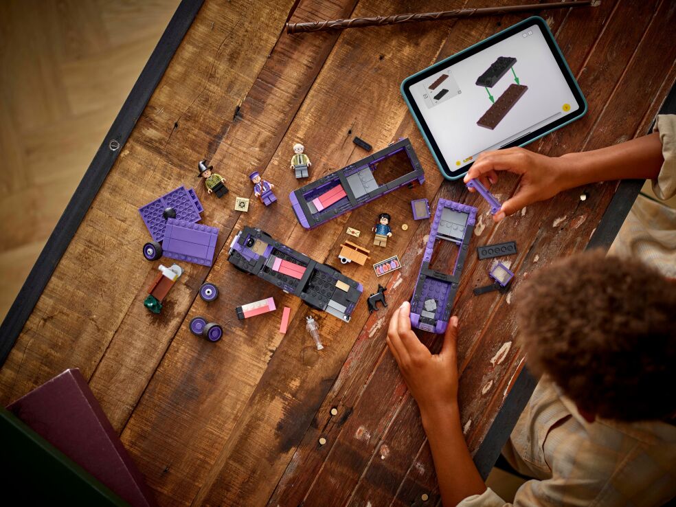 LEGO Hatty Potter Knight Bus Adventure (76446) (8)