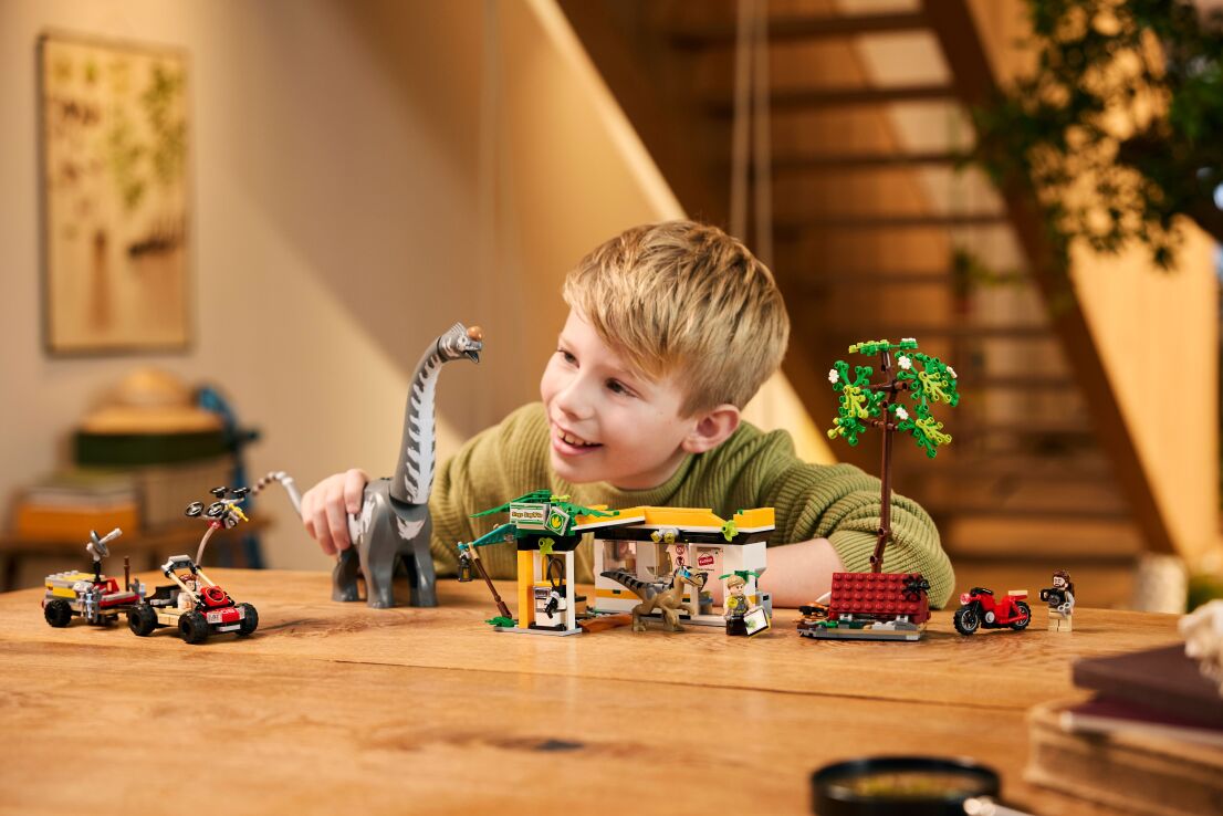 LEGO Jurassic World Raptor & Titanosaurus Tracking Mission (76973) (8)