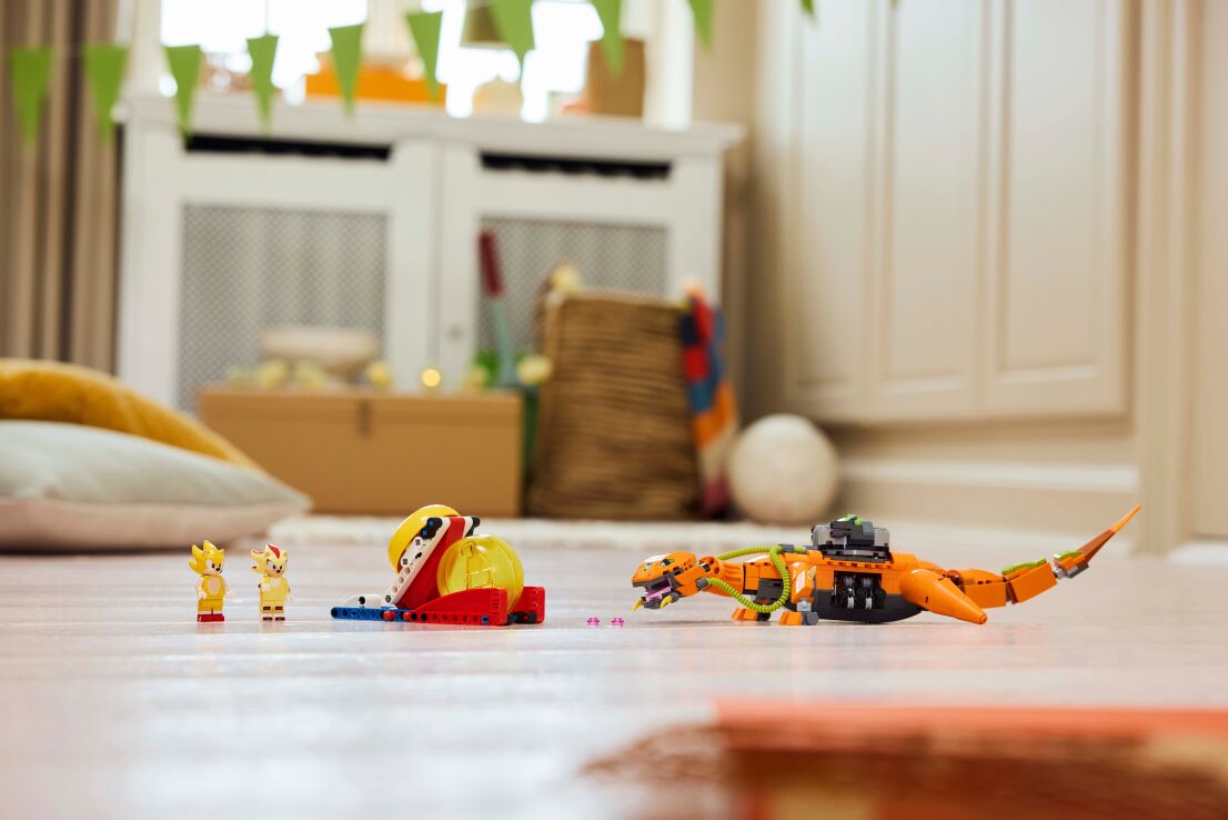 LEGO Sonic The Hedgehog Super Shadow vs. Biolizard (77003) (9)