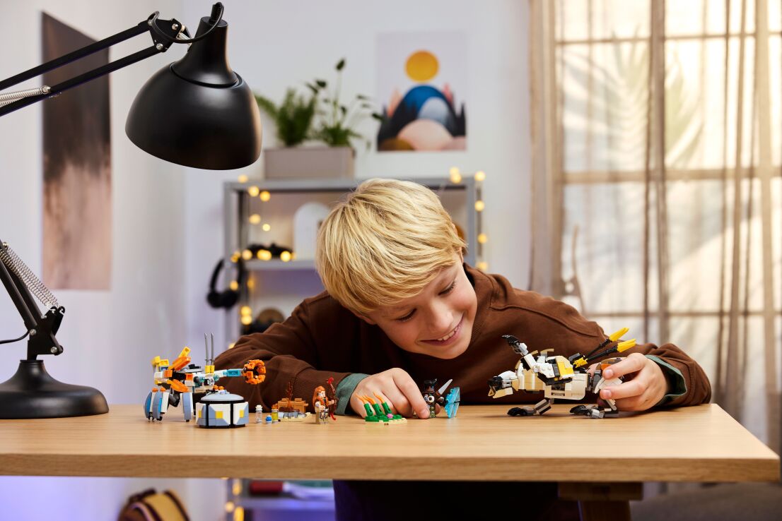 LEGO Horizon Aloy & Varl vs. Shell-Walker & Sawtooth (77037) (7)