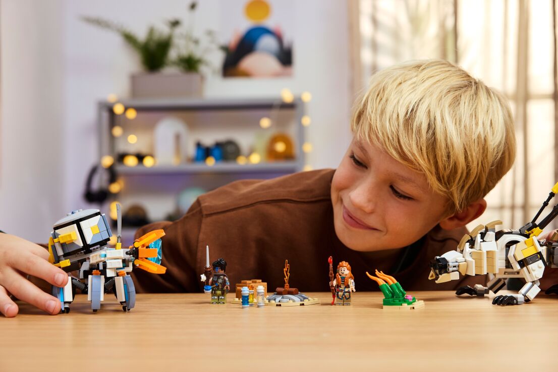 LEGO Horizon Aloy & Varl vs. Shell-Walker & Sawtooth (77037) (8)