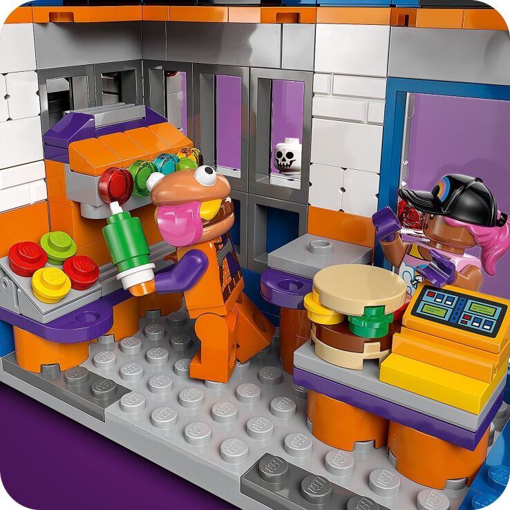 LEGO Fortnite Durrr Burger Restaurant (77076) (2)