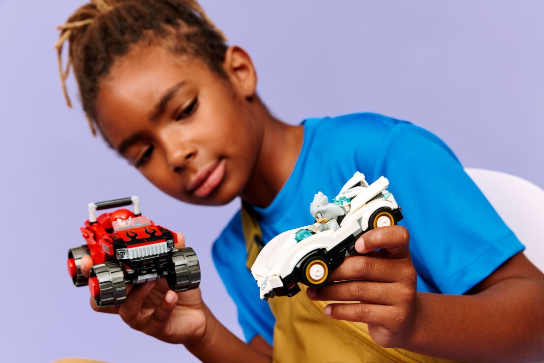 LEGO Sonic The Hedgehog Silver's Car vs. Knuckles' Monster Truck (77118) (7)