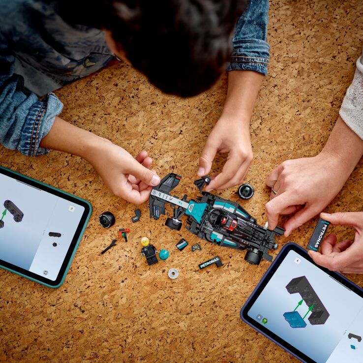 LEGO Speed Champions Mercedes AMG F1 W15 Race Car (77244) (5)