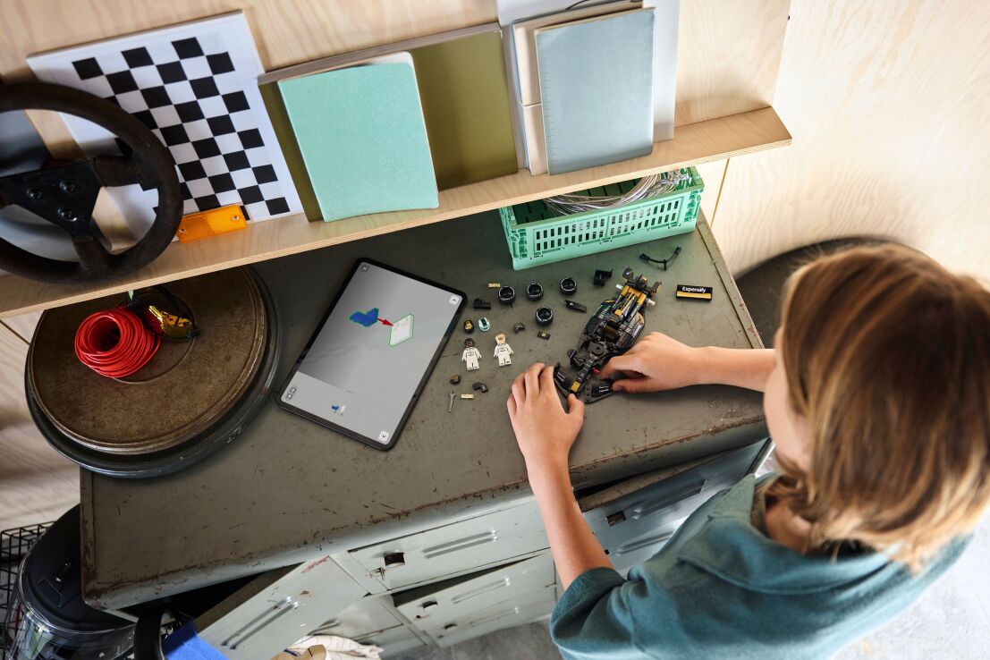 LEGO Speed Champions APXGP Team Race Car From F1 The Movie (77252) (4)