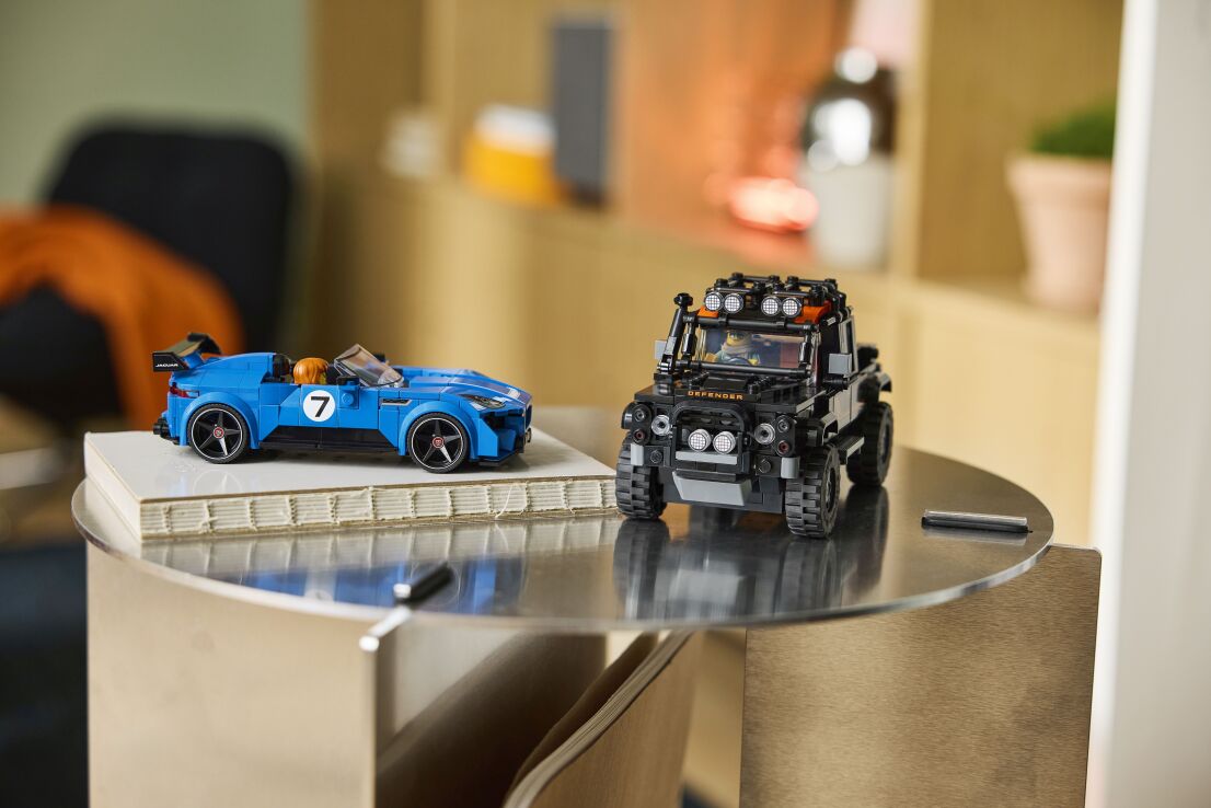 LEGO® Speed Champions Jaguar Project 7 & Land Rover Defender (77264) (8)