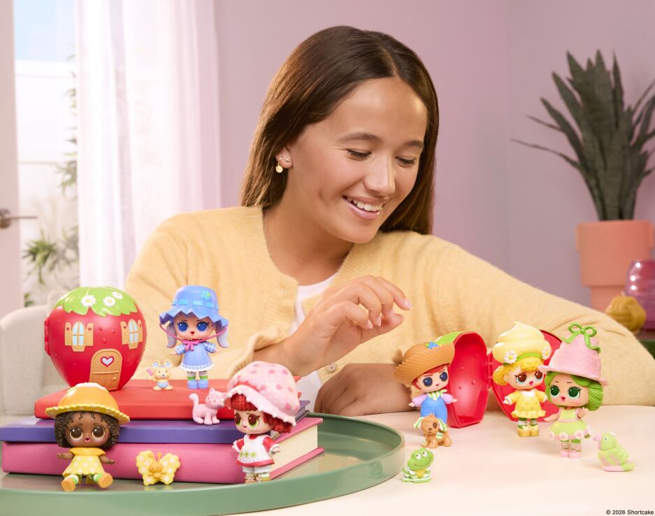 L.O.L Surprise Loves Strawberry Shortcake Κούκλα-6 Σχέδια-1Τμχ (596530EUC) (5)