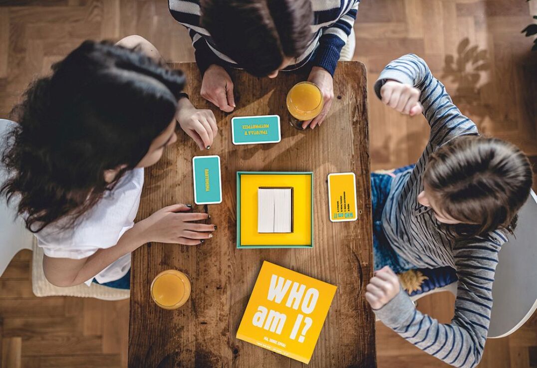 Επιτραπέζιο Who Am I? 18+ (1040-24800) (2)